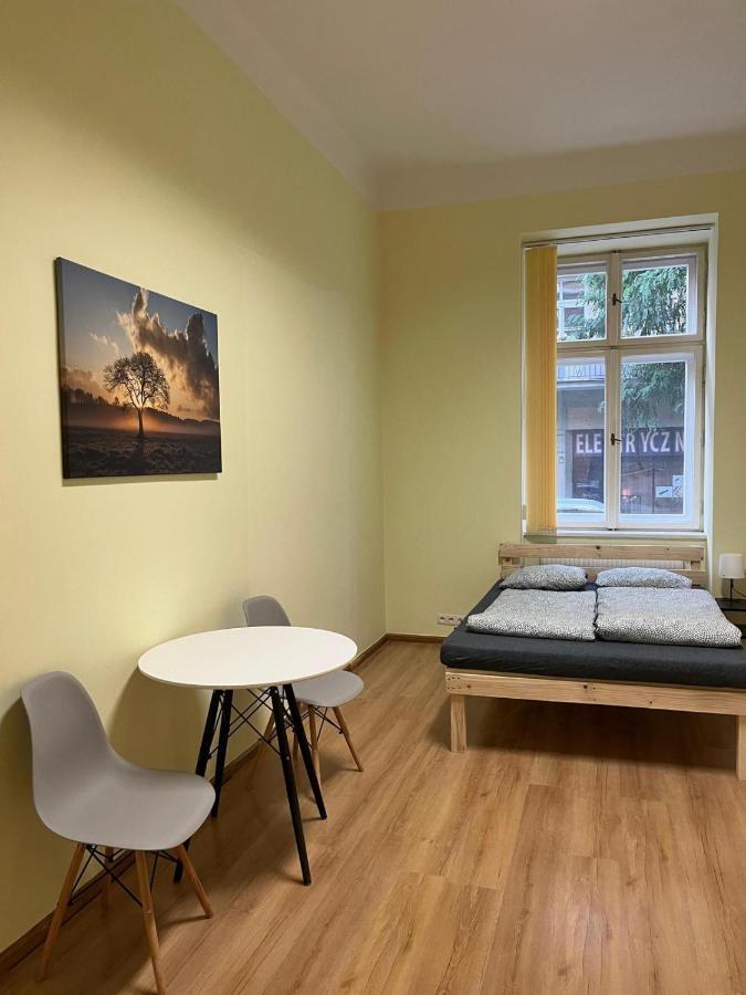 Batorego Lovely Rooms Краков Экстерьер фото