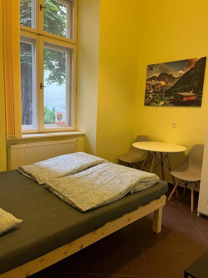 Batorego Lovely Rooms Краков Экстерьер фото